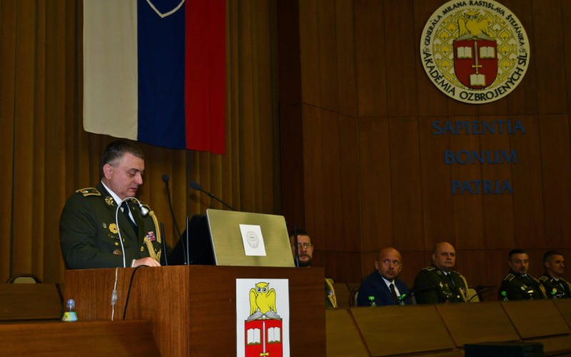 Slávnostné ukončenie 23. VYŠŠIEHO VELITEĽSKO–ŠTÁBNEHOKURZU