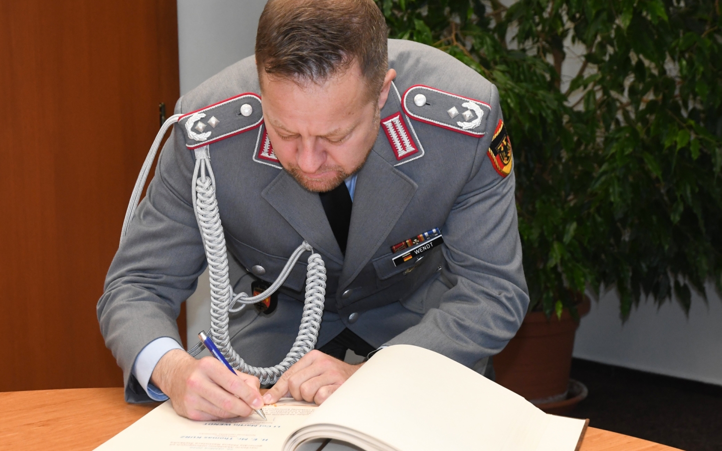 Veľvyslanec Spolkovej republiky Nemecko a pridelenec obrany Spolkovej republiky Nemecko navštívili AOS, 26. 10. 2026
