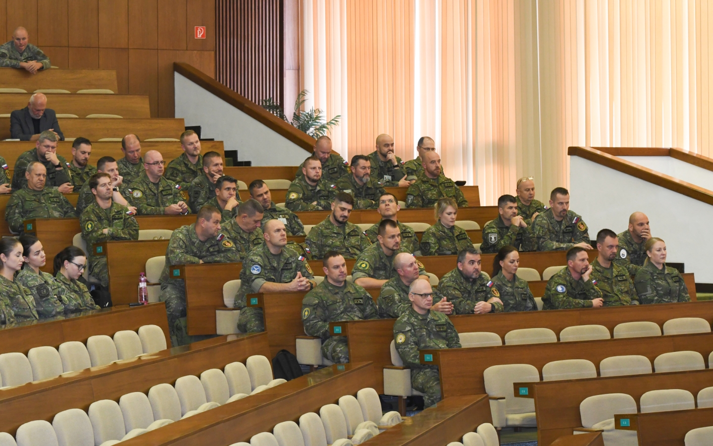 Veľvyslanec Spolkovej republiky Nemecko a pridelenec obrany Spolkovej republiky Nemecko navštívili AOS, 26. 10. 2026